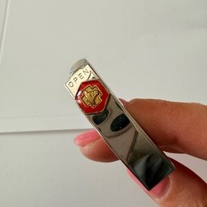 Stainless steel stretchy medic alert  with Red Enamel Crest
